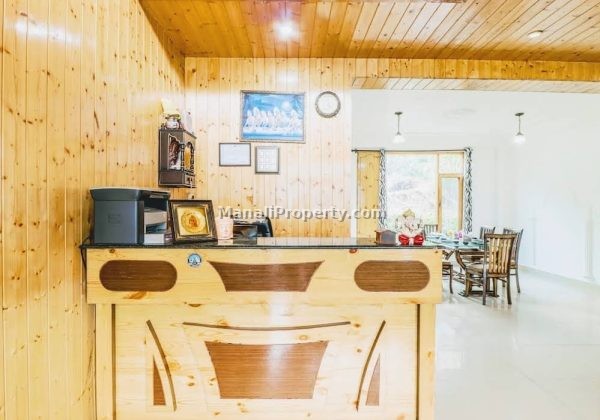 Manali Property, 10 rooms cottage for lease near mall road manali