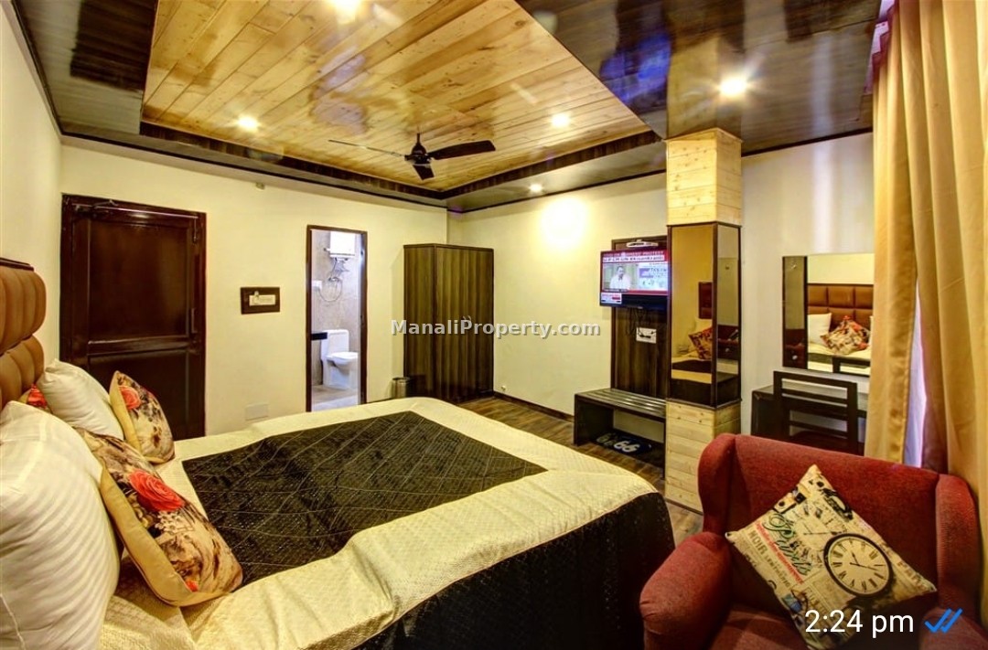 Manali Property, 8 rooms hotel lease near mall road manali