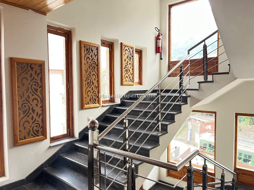 25 rooms hotel for lease with lift, manali property, manali property deals, manali hotel lease